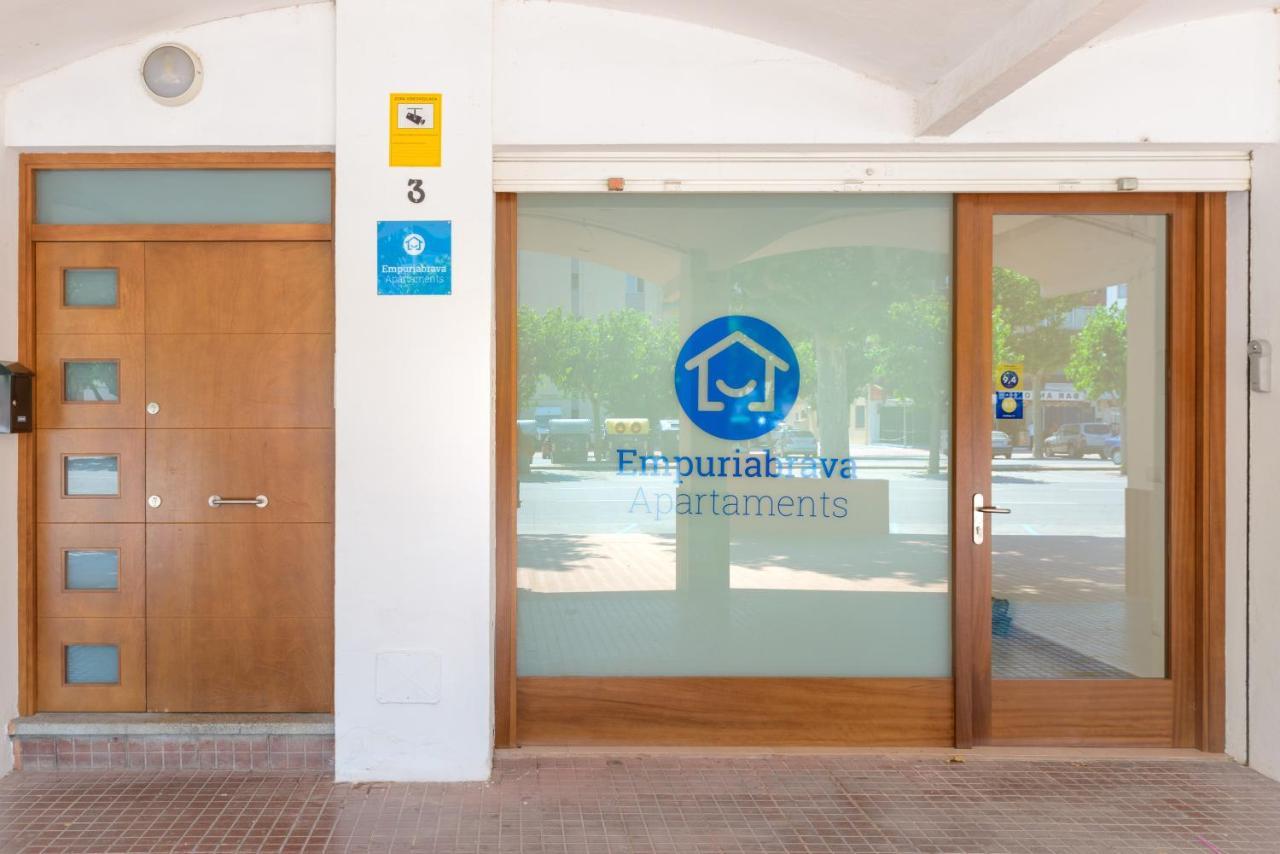 Empuriabrava Apartaments No 5 Exterior foto